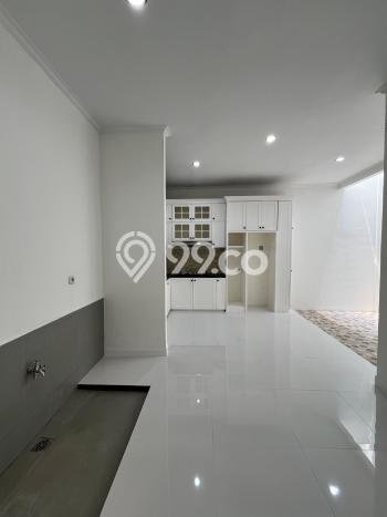 Rumah Mewah Siap Huni LT 112m2 di BSD, Tangerang Selatan Rumah Mewah Siap Huni LT 112m2 di BSD, Tangerang Selatan