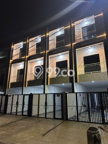 Jual Rumah Luas Megah Dengan View Cantik di Tanjung Duren, Jakarta Barat Jual Rumah Luas Megah Dengan View Cantik di Tanjung Duren, Jakarta Barat