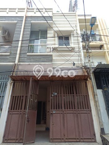 Jual Rumah Eksklusif 3 KT di Jelambar, Jakarta Barat Jual Rumah Eksklusif 3 KT di Jelambar, Jakarta Barat
