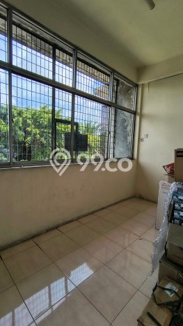 Ruko Dijual di Jakarta Barat LT 129m2 & LB 350m2 Lokasi Terbaik! Ruko Dijual di Jakarta Barat LT 129m2 & LB 350m2 Lokasi Terbaik!