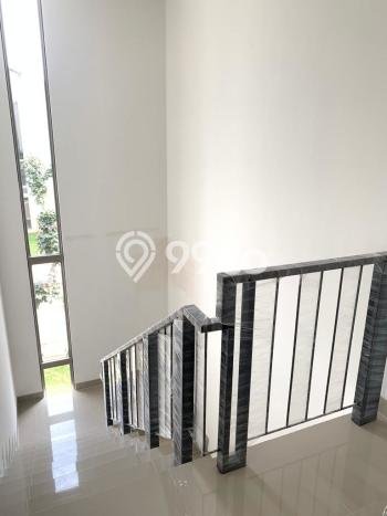 Rumah Elit LB 200m2 Siap Huni Desain Elegan di Pantai Indah Kapuk 2, Jakarta Utara Rumah Elit LB 200m2 Siap Huni Desain Elegan di Pantai Indah Kapuk 2, Jakarta Utara