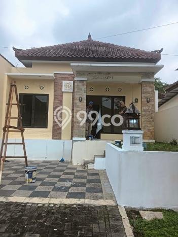 For Sale Hunian Rumah Terawat 2 KT di BSB City, Semarang For Sale Hunian Rumah Terawat 2 KT di BSB City, Semarang