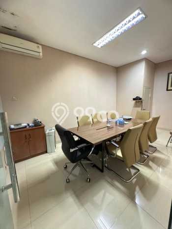 AREA PREMIUM! Ruko di Serpong, Luas 700m², Pusat Bisnis AREA PREMIUM! Ruko di Serpong, Luas 700m², Pusat Bisnis