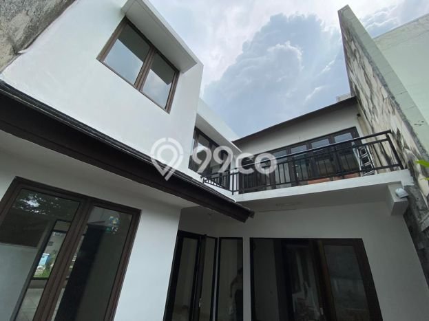 Dijual Rumah Luas Megah Dengan View Cantik di Gading Serpong, Tangerang Dijual Rumah Luas Megah Dengan View Cantik di Gading Serpong, Tangerang