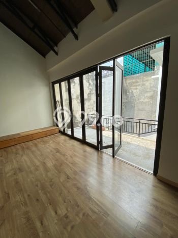 Dijual Rumah Luas Megah Dengan View Cantik di Gading Serpong, Tangerang Dijual Rumah Luas Megah Dengan View Cantik di Gading Serpong, Tangerang