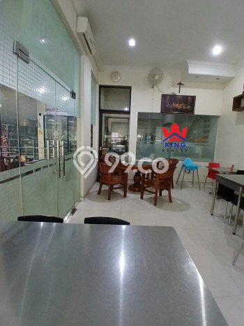 Dijual Rumah Premium dengan Fasilitas Sekitar Komplit di Semarang Tengah, Semarang Dijual Rumah Premium dengan Fasilitas Sekitar Komplit di Semarang Tengah, Semarang