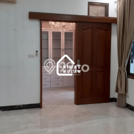 Hunian Elit LB 500m2 Siap Huni Desain Elegan di Pondok Indah, Jakarta Selatan Hunian Elit LB 500m2 Siap Huni Desain Elegan di Pondok Indah, Jakarta Selatan