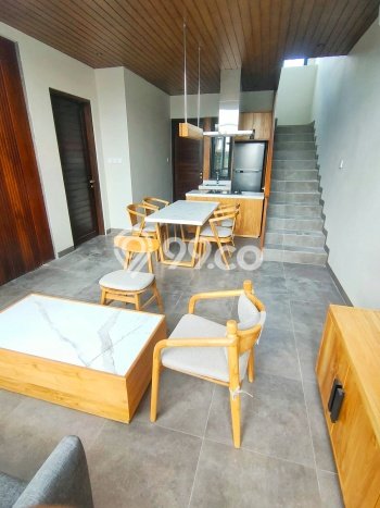 Rumah Elit LB 126m2 Siap Huni Desain Elegan di Canggu, Badung Rumah Elit LB 126m2 Siap Huni Desain Elegan di Canggu, Badung