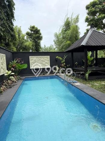 Vila Kawasan , Dimensi 310m2m², Akses ke transportasi publik Vila Kawasan , Dimensi 310m2m², Akses ke transportasi publik