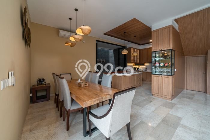 For Sale! Premium House LT 500m2 Desain Modern di Kerobokan For Sale! Premium House LT 500m2 Desain Modern di Kerobokan