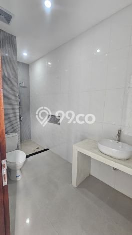 Rumah Disewakan Badung LT 200m2 LB 100m2 Kawasan Seminyak Rumah Disewakan Badung LT 200m2 LB 100m2 Kawasan Seminyak