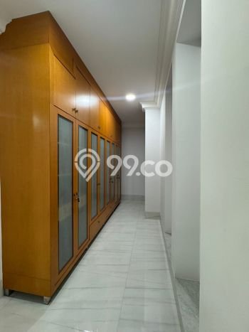 Ready to Use! Premium House LT 600m2 Desain Elegan di Puri Indah Ready to Use! Premium House LT 600m2 Desain Elegan di Puri Indah