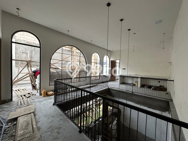 HUNIAN PILIHAN! Rumah di Cepaka, Luas 185m² Bangunan 200m² HUNIAN PILIHAN! Rumah di Cepaka, Luas 185m² Bangunan 200m²
