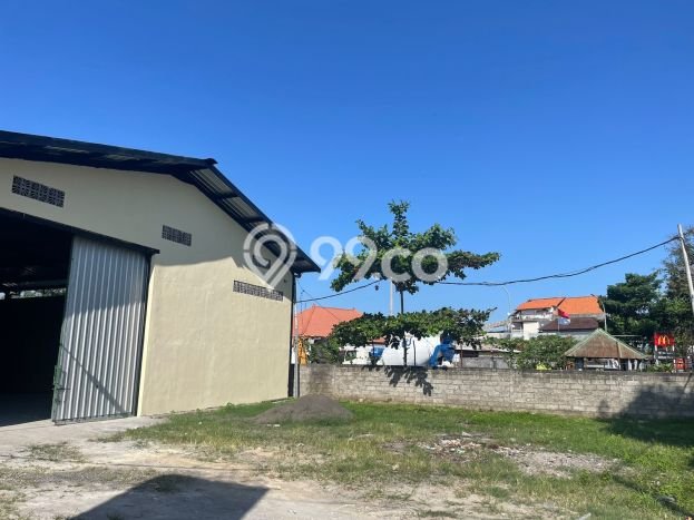 Disewakan Gudang Area Komersial Kawasan Denpasar Utara, Luas 800m², Siap Usaha Disewakan Gudang Area Komersial Kawasan Denpasar Utara, Luas 800m², Siap Usaha