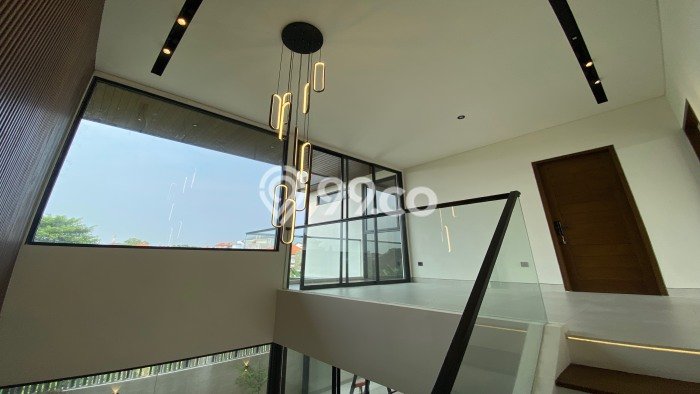 BEST CHOICE! Rumah di Denpasar Barat, Luas 145m² LB 350m² BEST CHOICE! Rumah di Denpasar Barat, Luas 145m² LB 350m²