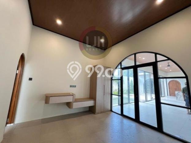 DIJUAL! Vila Kawasan , Area 200m2m², Lokasi Premium DIJUAL! Vila Kawasan , Area 200m2m², Lokasi Premium