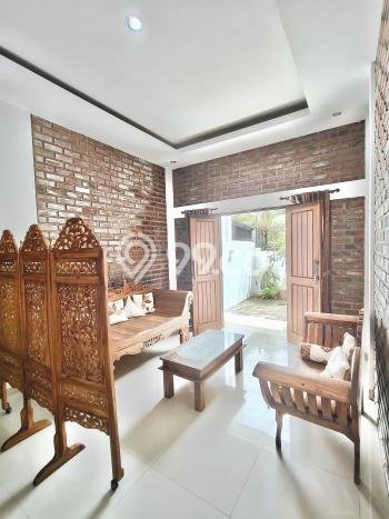 Disewakan! Rumah 4 Kamar Tidur &
4 Kamar Mandi di Renon, Denpasar Disewakan! Rumah 4 Kamar Tidur &
4 Kamar Mandi di Renon, Denpasar