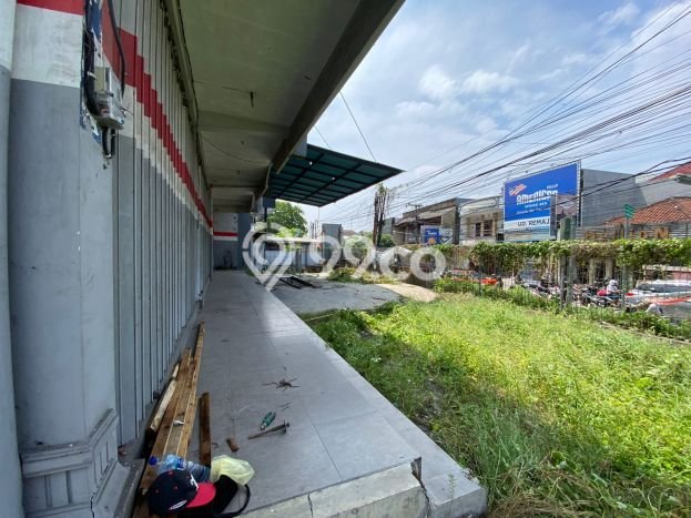 Ruko untuk disewa di Denpasar Barat punya LT 835m2 & LB 950m2 harga sewa kompetitif Ruko untuk disewa di Denpasar Barat punya LT 835m2 & LB 950m2 harga sewa kompetitif