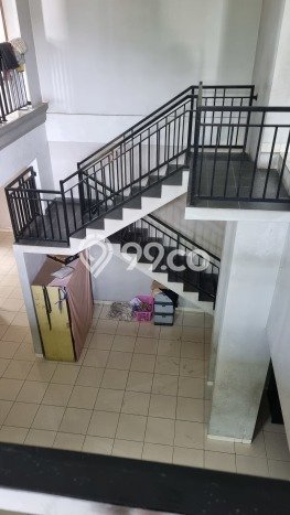 Ready to Use! Premium House LT 404m2 Desain Modern di Kemang Pratama Ready to Use! Premium House LT 404m2 Desain Modern di Kemang Pratama