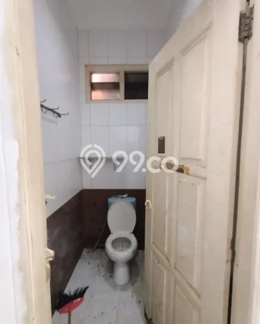 Area Strategis! Disewakan Ruko Lokasi Semarang Tengah, Semarang Cocok untuk Bisnis Area Strategis! Disewakan Ruko Lokasi Semarang Tengah, Semarang Cocok untuk Bisnis