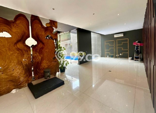 Best Deal Hunian Mewah Ideal dan Luas di Kebayoran Baru, Jakarta Selatan Best Deal Hunian Mewah Ideal dan Luas di Kebayoran Baru, Jakarta Selatan