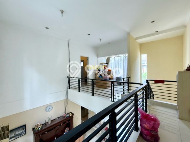 Jual Rumah Luas Elegan Dengan View Eksklusif di Pejaten, Jakarta Selatan Jual Rumah Luas Elegan Dengan View Eksklusif di Pejaten, Jakarta Selatan