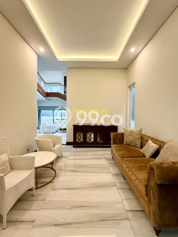 Jual Rumah Luas Elegan Dengan View Eksklusif di Pondok Indah, Jakarta Selatan Jual Rumah Luas Elegan Dengan View Eksklusif di Pondok Indah, Jakarta Selatan