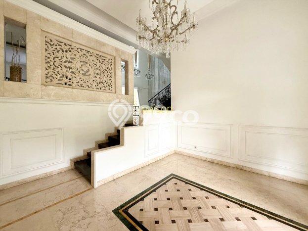Rumah Luxury Modern Tanpa Renovasi di Pondok Indah Jakarta Selatan Rumah Luxury Modern Tanpa Renovasi di Pondok Indah Jakarta Selatan