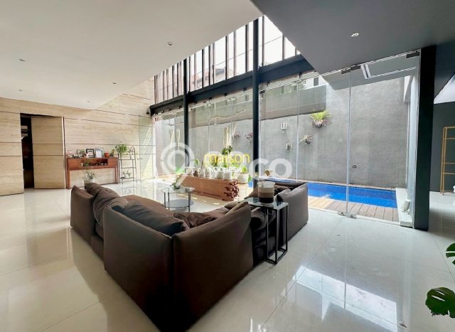Best Deal Hunian Mewah Ideal dan Luas di Kebayoran Baru, Jakarta Selatan Best Deal Hunian Mewah Ideal dan Luas di Kebayoran Baru, Jakarta Selatan
