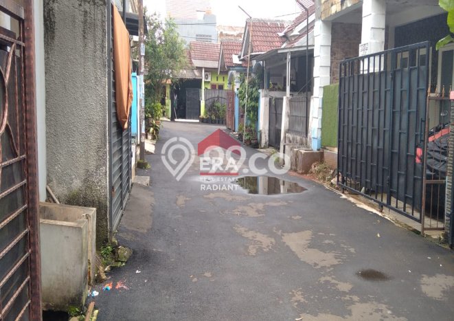 Rumah Strategis Modern Lb 120m2 di Ciputat, Tangerang Selatan Rumah Strategis Modern Lb 120m2 di Ciputat, Tangerang Selatan