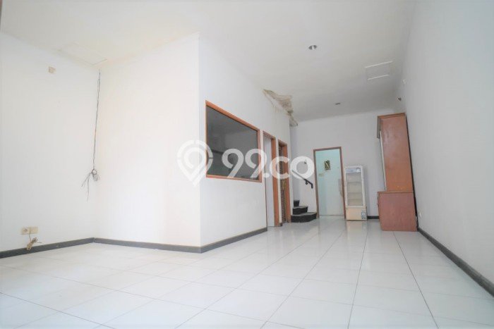 Ruko Bagus Dijual LB 180m2 Lokasi Strategis Tangerang Selatan Area Cocok untuk Bisnis Ruko Bagus Dijual LB 180m2 Lokasi Strategis Tangerang Selatan Area Cocok untuk Bisnis