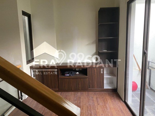 Dijual Hunian Rumah Nyaman 3 Kamar di Bintaro, Tangerang Selatan Dijual Hunian Rumah Nyaman 3 Kamar di Bintaro, Tangerang Selatan