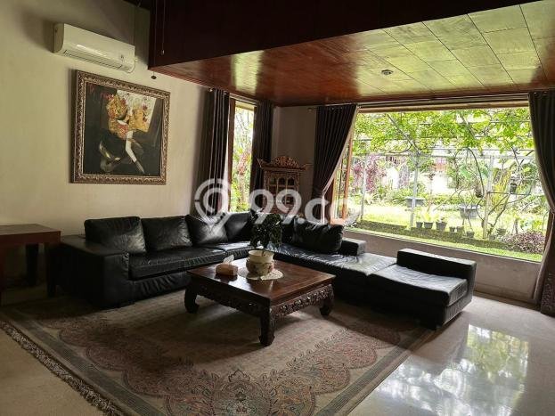 Hunian Elit LB 250m2 Siap Huni Desain Elegan di Tanah Sareal, Bogor Hunian Elit LB 250m2 Siap Huni Desain Elegan di Tanah Sareal, Bogor