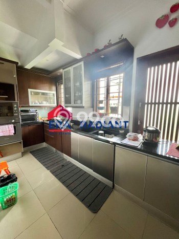 Rumah Mewah Siap Huni LT 327m2 di Cilandak, Jakarta Selatan Rumah Mewah Siap Huni LT 327m2 di Cilandak, Jakarta Selatan