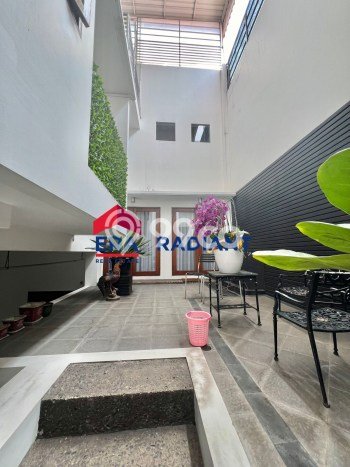 Rumah Mewah Siap Huni LT 327m2 di Cilandak, Jakarta Selatan Rumah Mewah Siap Huni LT 327m2 di Cilandak, Jakarta Selatan