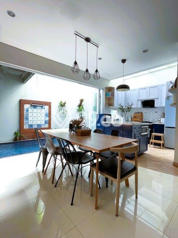 Rumah Elit LB 290m2 Siap Pakai Desain Elegan di Lebak Bulus, Jakarta Selatan Rumah Elit LB 290m2 Siap Pakai Desain Elegan di Lebak Bulus, Jakarta Selatan