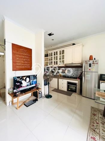 Hunian Elit LB 99m2 Siap Pakai Desain Elegan di Cirendeu, Jakarta Selatan Hunian Elit LB 99m2 Siap Pakai Desain Elegan di Cirendeu, Jakarta Selatan