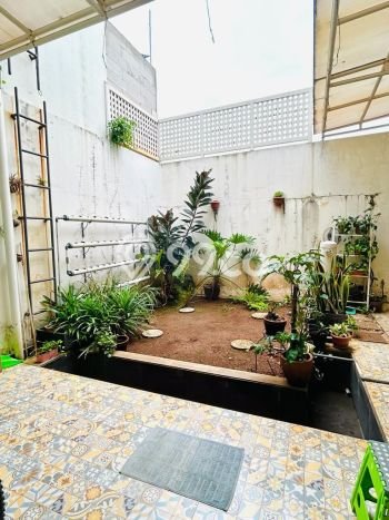 Hunian Elit LB 99m2 Siap Pakai Desain Elegan di Cirendeu, Jakarta Selatan Hunian Elit LB 99m2 Siap Pakai Desain Elegan di Cirendeu, Jakarta Selatan