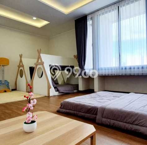 Rumah Mewah LB 286m2 Siap Pakai Desain Elegan di Suvarna Sutera, Tangerang Rumah Mewah LB 286m2 Siap Pakai Desain Elegan di Suvarna Sutera, Tangerang