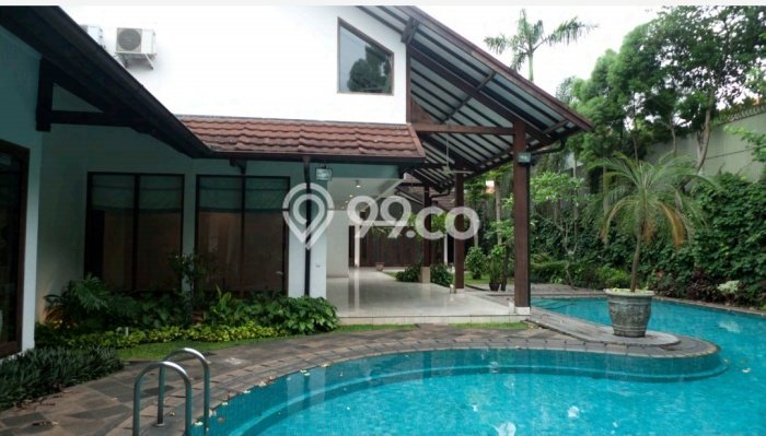Jual Rumah Luas Megah Dengan View Cantik di Kemang, Jakarta Selatan Jual Rumah Luas Megah Dengan View Cantik di Kemang, Jakarta Selatan