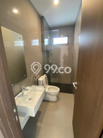 Ready to Use! Luxury House LT 180m2 Desain Elegan di BSD City Ready to Use! Luxury House LT 180m2 Desain Elegan di BSD City