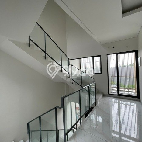 Jual Rumah Mewah Megah Dengan View Cantik di BSD, Tangerang Jual Rumah Mewah Megah Dengan View Cantik di BSD, Tangerang
