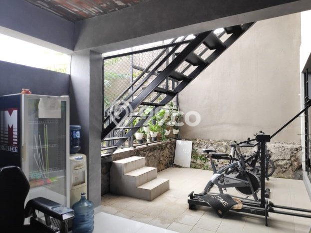 Rumah Elit Modern Siap Huni di Setiabudi Bandung Rumah Elit Modern Siap Huni di Setiabudi Bandung