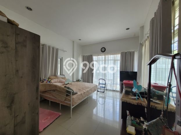 Jual Rumah Mewah Elegan Dengan View Eksklusif di Sayap Dago, Bandung Jual Rumah Mewah Elegan Dengan View Eksklusif di Sayap Dago, Bandung