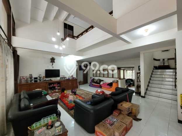 HOT DEAL! Rumah Berkualitas area , Bandung, Luas 550m2m² Bangunan 350m2m² HOT DEAL! Rumah Berkualitas area , Bandung, Luas 550m2m² Bangunan 350m2m²