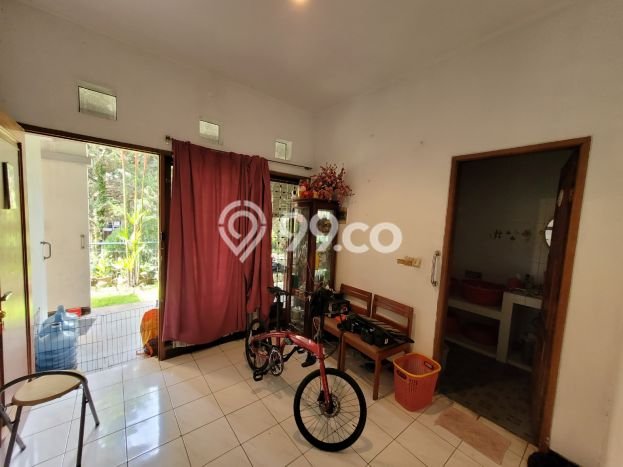 Rumah Elit Modern Tanpa Renovasi di Setra Duta Bandung Rumah Elit Modern Tanpa Renovasi di Setra Duta Bandung