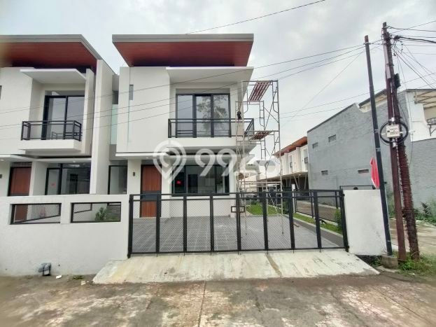 Dijual Hunian Rumah Terawat 3 KT di Leuwi Panjang, Bandung Dijual Hunian Rumah Terawat 3 KT di Leuwi Panjang, Bandung