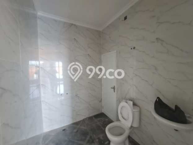 DIJUAL CEPAT! Rumah Nyaman area Taman Kopo Indah, Bandung, Luas 80m² Bangunan 130m² Bisa Nego! DIJUAL CEPAT! Rumah Nyaman area Taman Kopo Indah, Bandung, Luas 80m² Bangunan 130m² Bisa Nego!