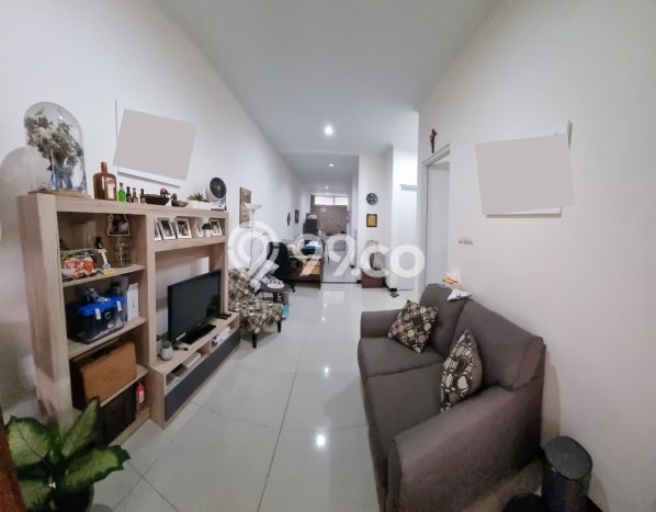 Rumah 2 KT 2 KM LT 114m², Luas Bangunan 114m² di Taman Kopo Indah, Bandung Rumah 2 KT 2 KM LT 114m², Luas Bangunan 114m² di Taman Kopo Indah, Bandung