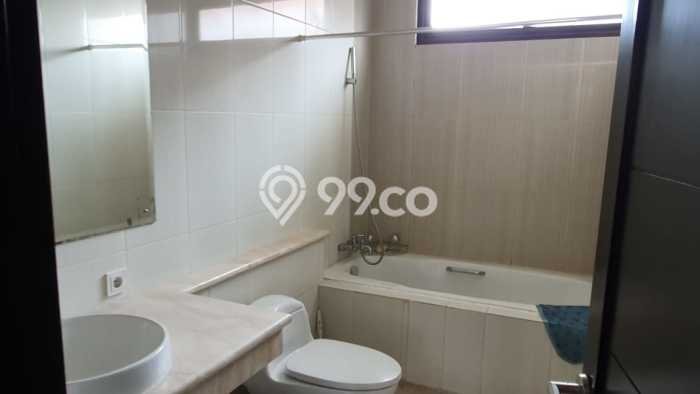 Rumah PREMIUM! area Sudirman, Bandung, LT 160m² Bangunan 226m², HARGA SPESIAL Rumah PREMIUM! area Sudirman, Bandung, LT 160m² Bangunan 226m², HARGA SPESIAL